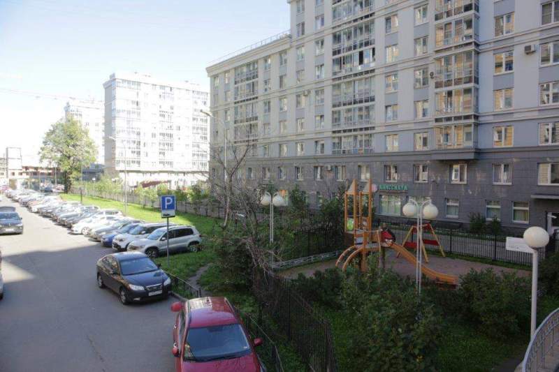 Продам земельный участок под ИЖС 2015 м.кв.
